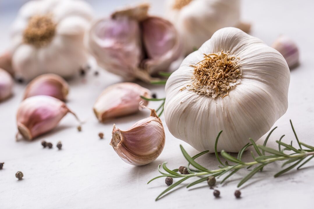 Knuewel verbessert d'Blutzirkulatioun an de männlechen Genitalien